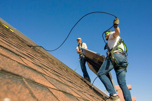 4 Reasons to Bring Solar to Your Community